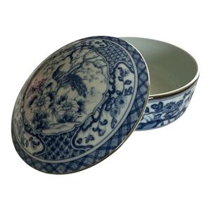 Vintage Andrea Sadak Japanese Porcelain Blue & White Lidded Trinket Box EUC